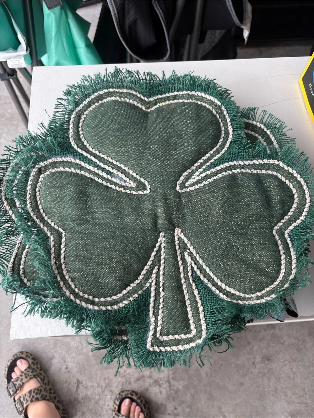 Green Shamrock Decorative Placemat - Home Party Supplies. 4 count